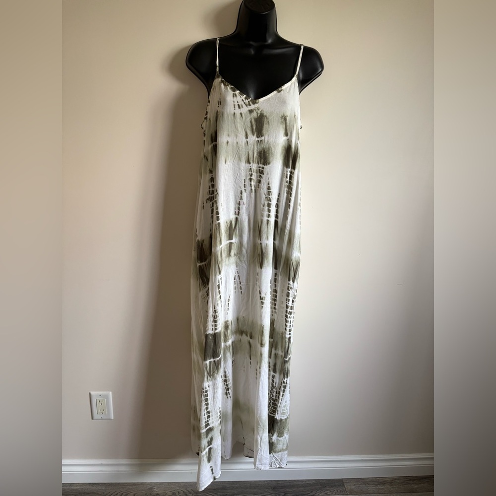 💛#435 NWT Kiwi + Punch Green and White Tie-Dye Maxi Dress
